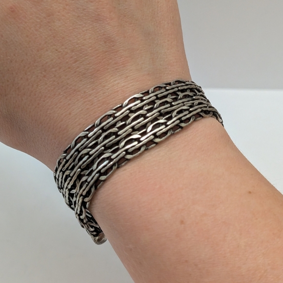 Silver 3 chained bracelet - Picture 3 of 6